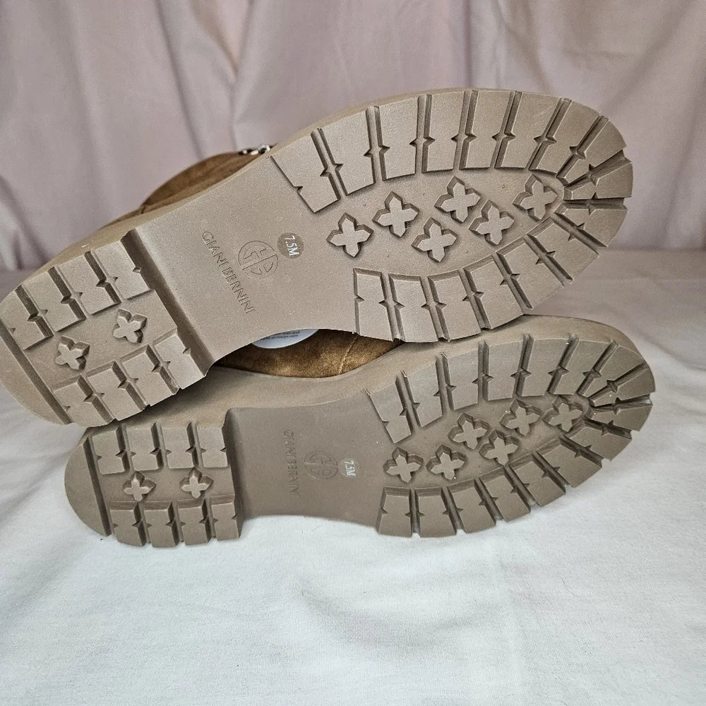 Giani Bernini Valentena Ankle Lugged Sole Combat Boots NWT Sz 7.5 Retail $130